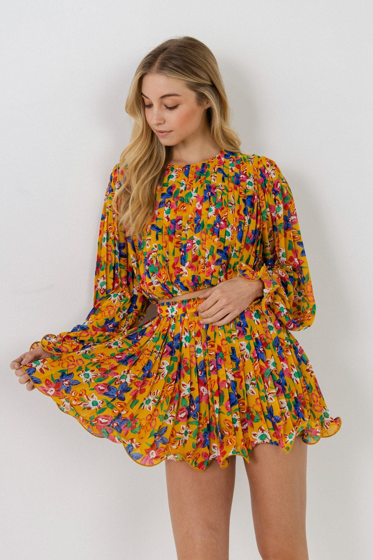 ENDLESS ROSE-Floral Pleated Blouson Crop Top-TOPS available at Objectrare