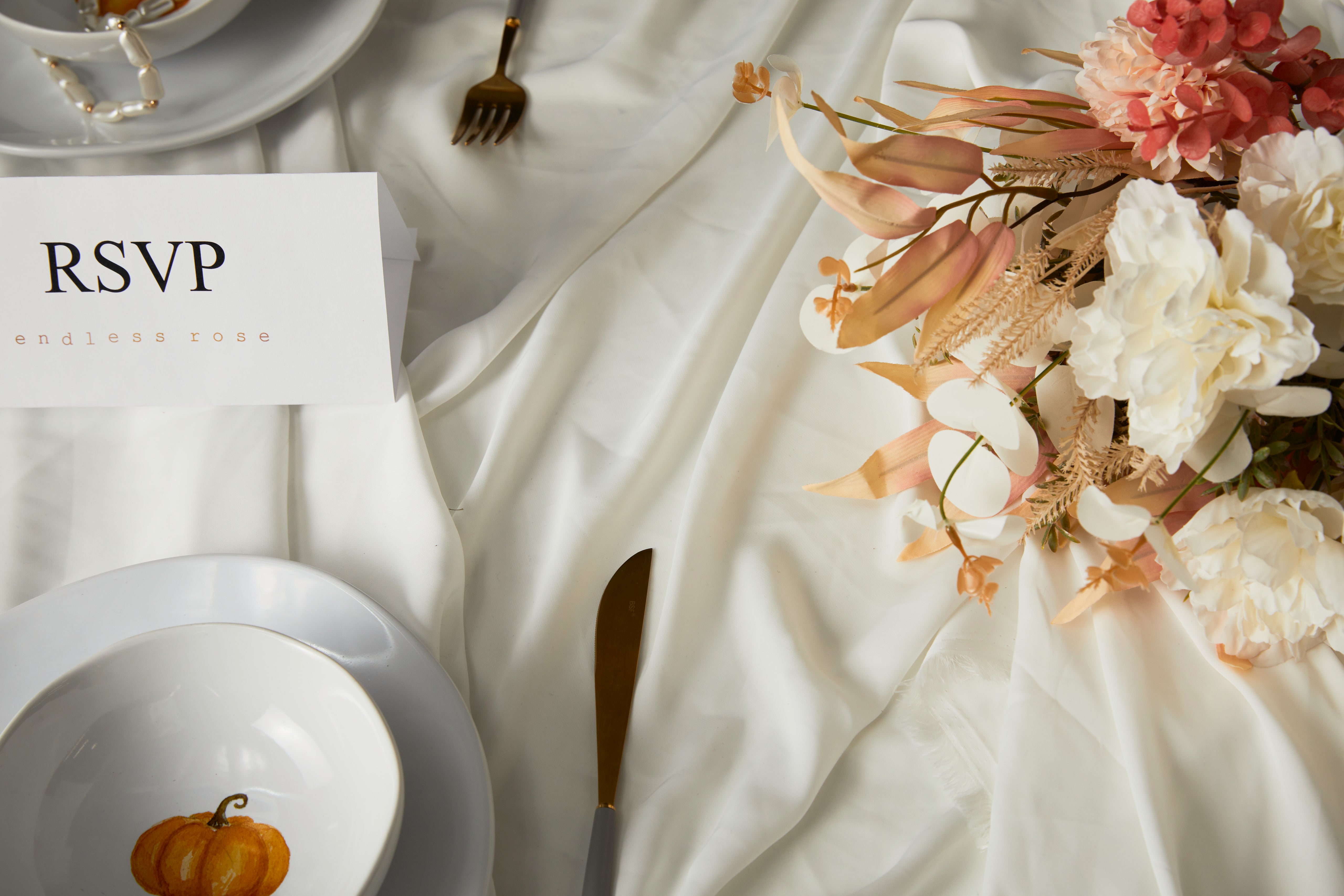 The Wedding Edit – Endless Rose