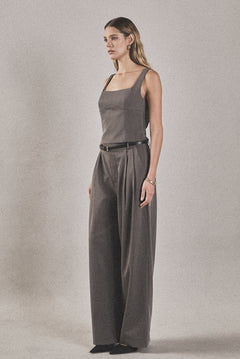 Relaxed Trouser with Pleats