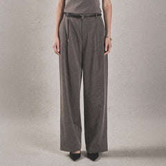 Relaxed Trouser with Pleats