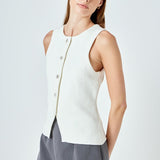 Round Neck Buttoned Knit Vest