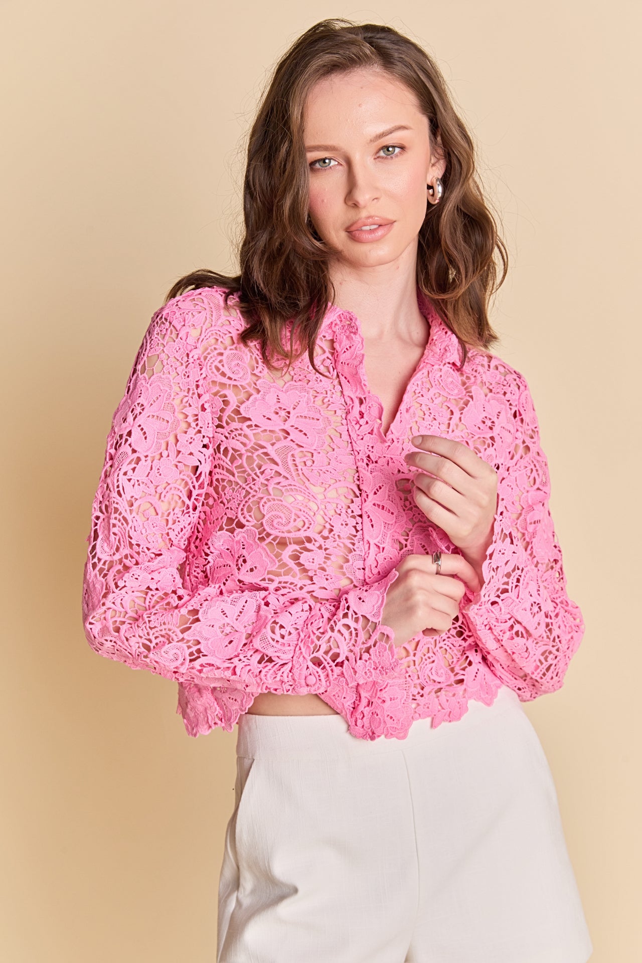 Women's Tops – Blouses, Crop Tops, Tees, & Sweaters Women's Tops – Blouses, Crop Tops, Tees, & Sweaters