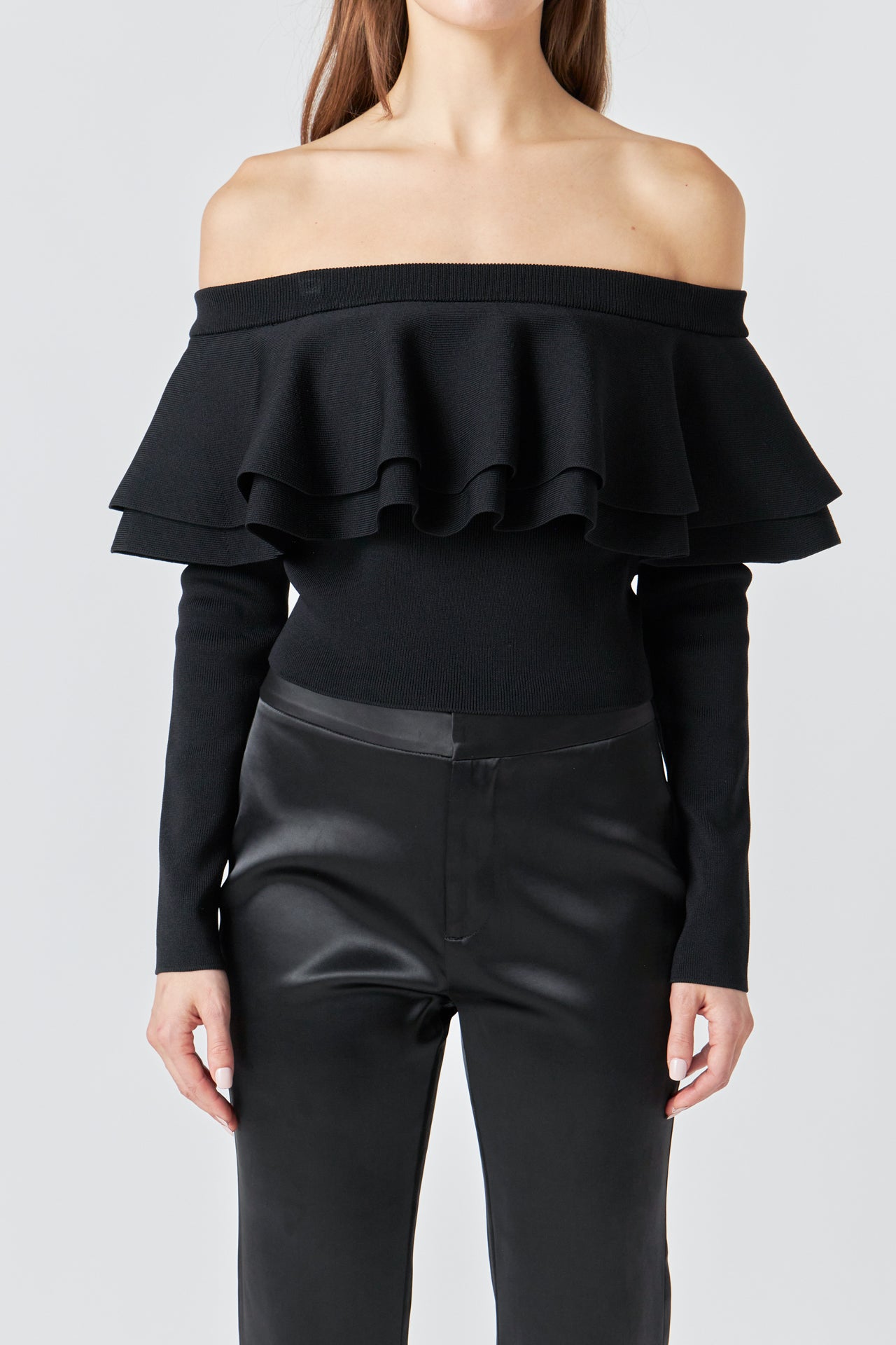 Off-the-shoulder knitted top