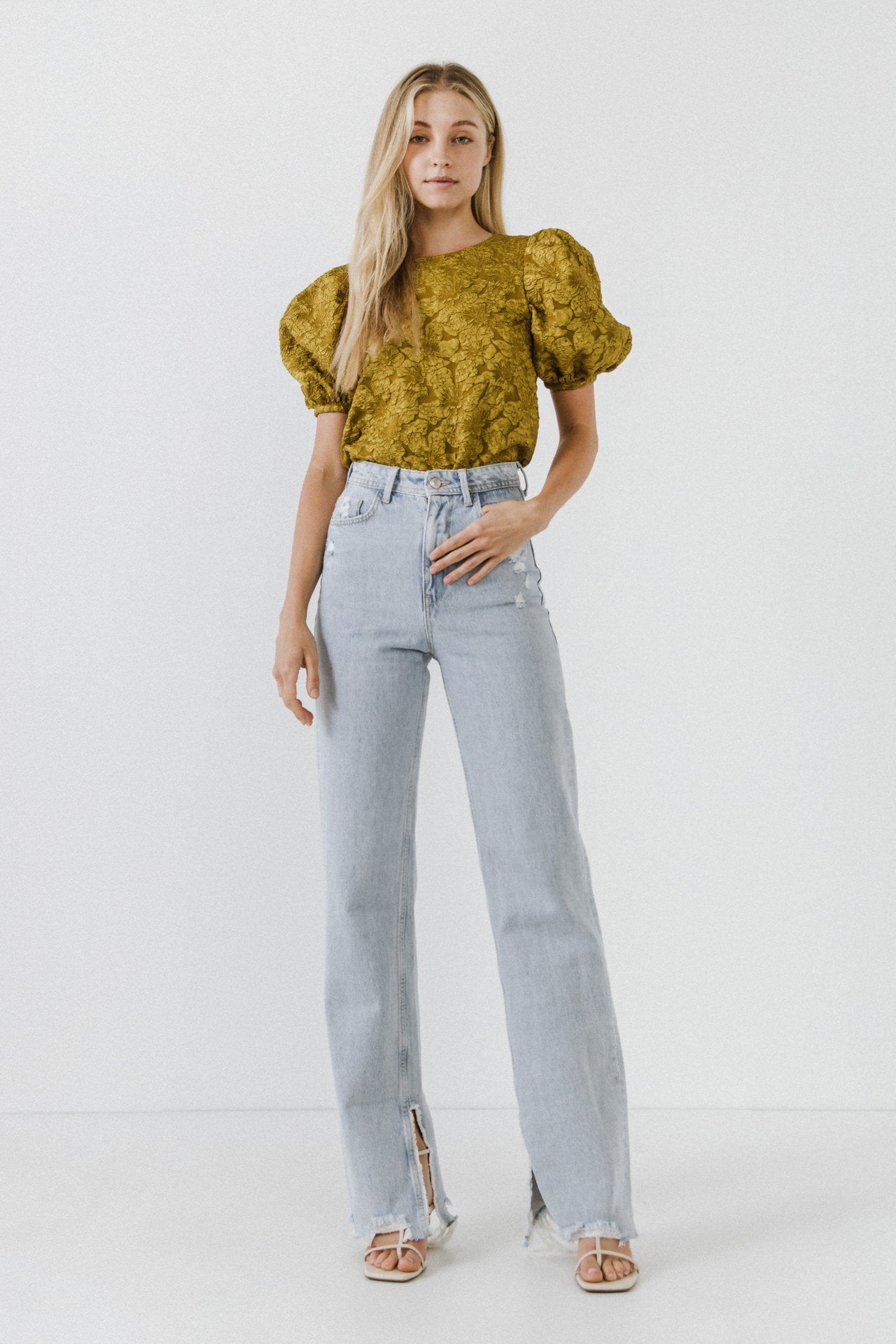 Floral Jacquard Puff Sleeve Top