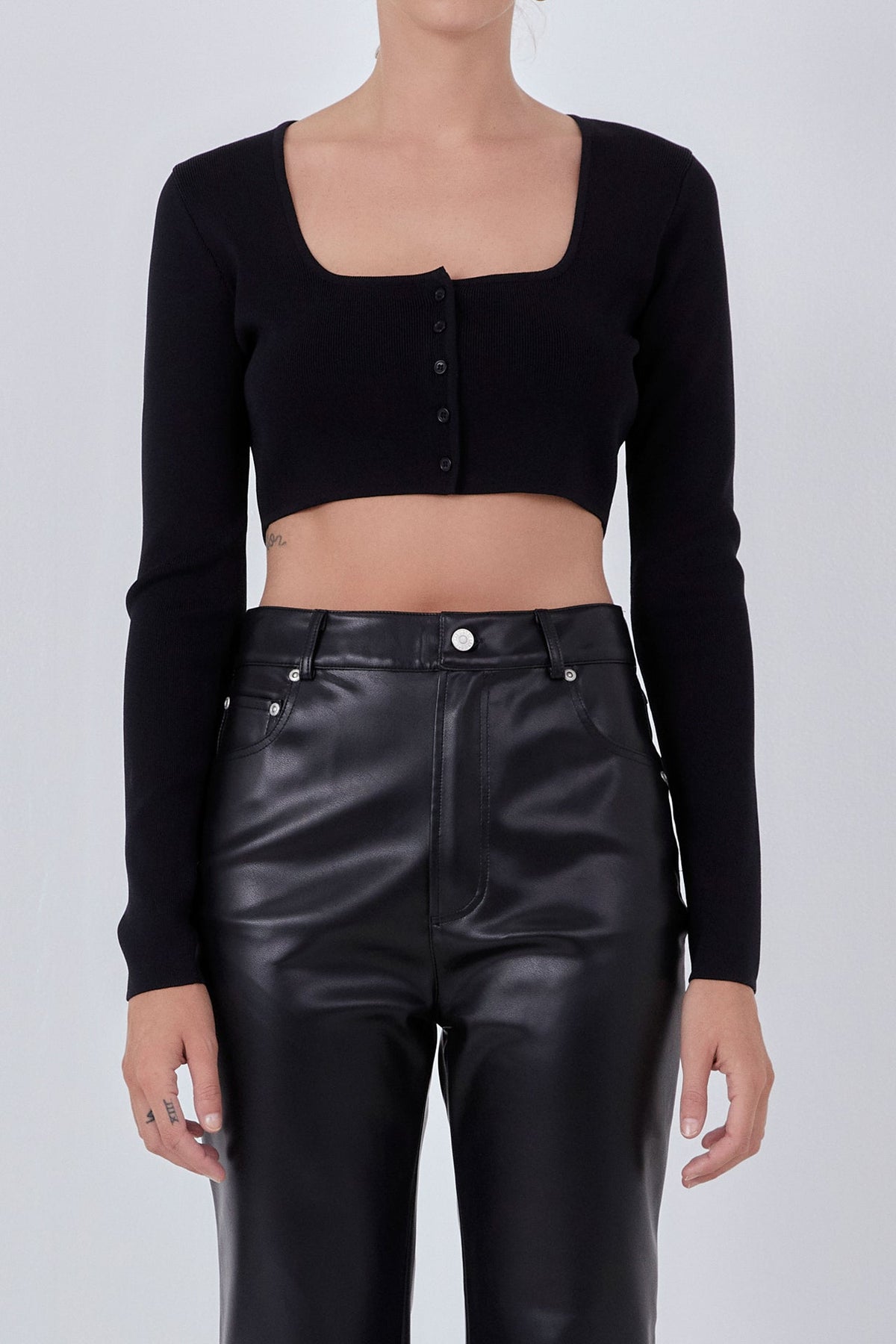Cropped Knit Buttoned Top
