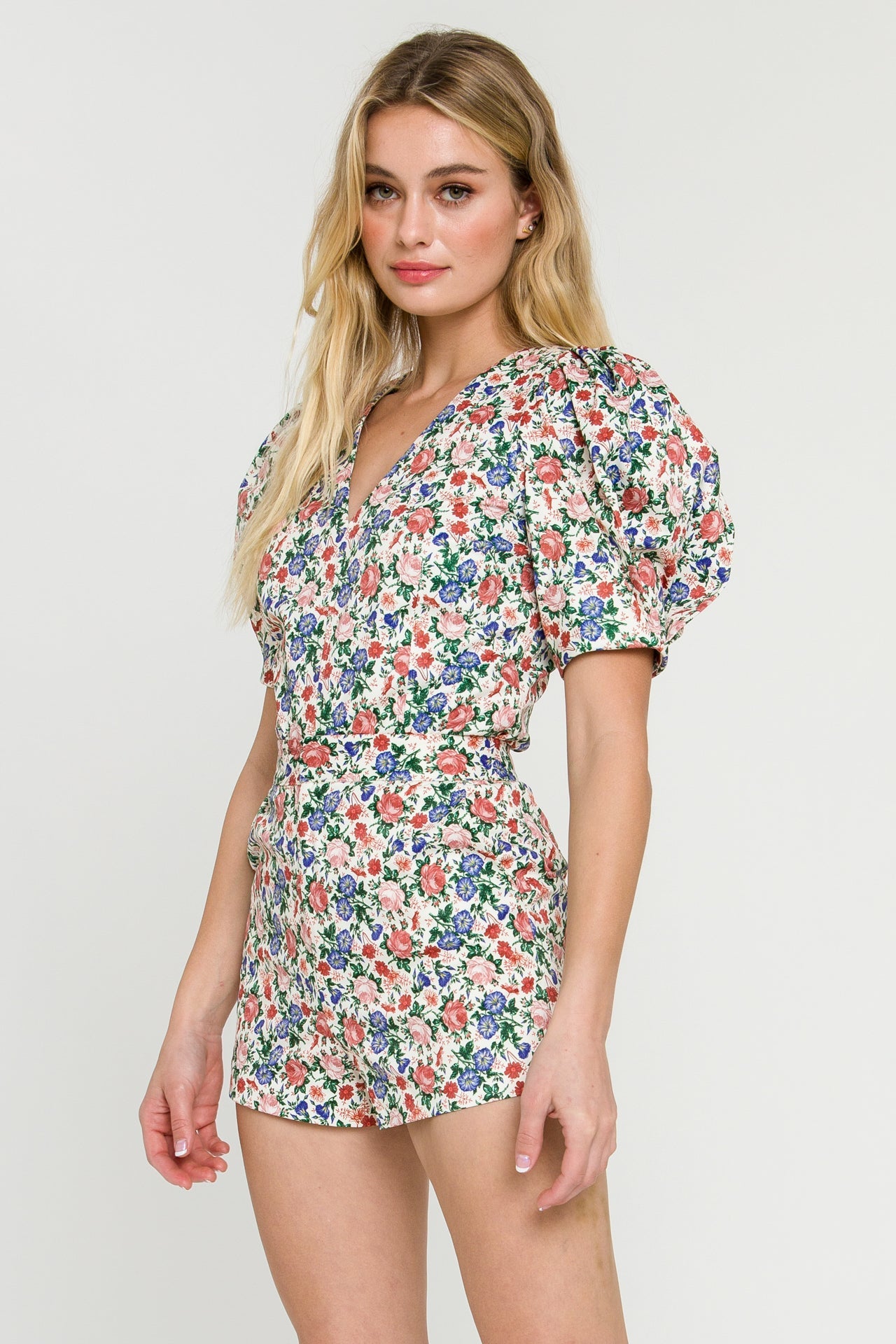 ENDLESS ROSE - Floral Print V-neck Top - TOPS available at Objectrare